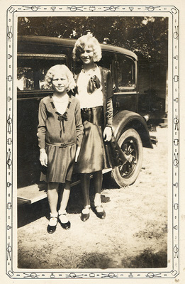 Pearl & Ruth Anna Horn